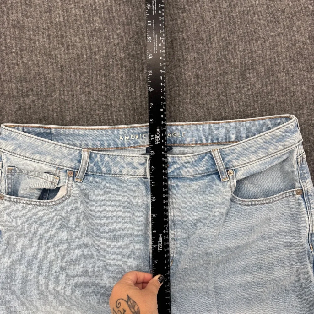 American Eagle Mom Jean Light Wash High Rise Tapered Denim Pants Womens 18 Long